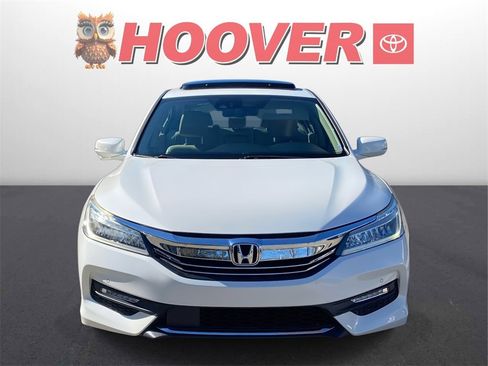 Used 2016 Honda Accord Touring image 7