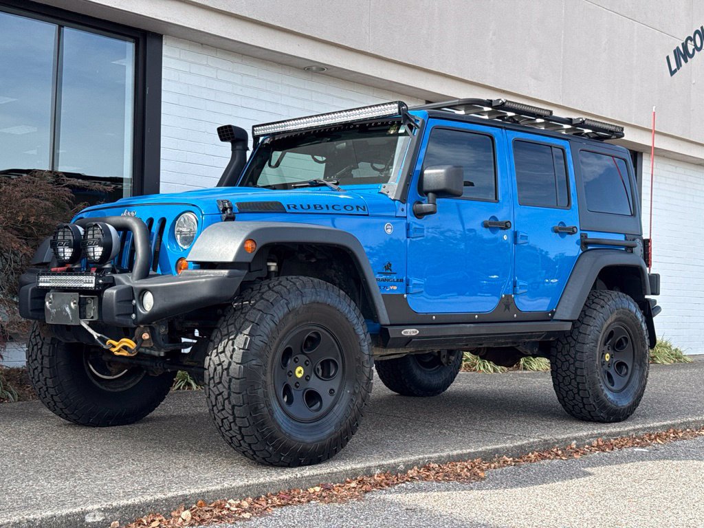 Used 2011 Jeep Wrangler Unlimited Rubicon w/ Connectivity Group AWD/4WD image 9