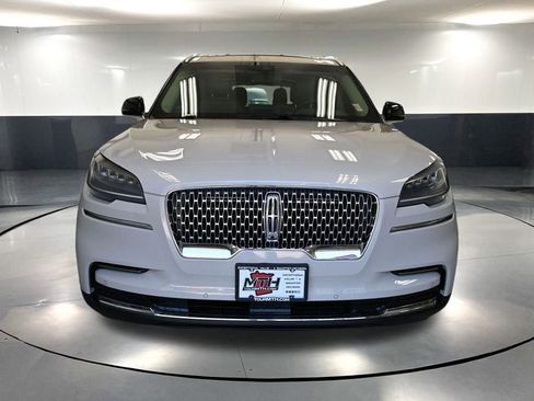Used 2023 Lincoln Aviator Reserve image 11