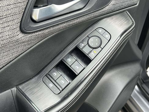 Used 2021 Nissan Rogue SV image 18