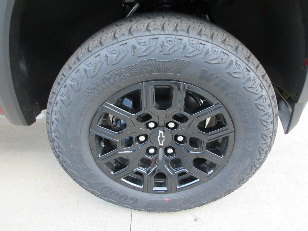 New 2026 Chevrolet Colorado Trail Boss AWD/4WD image 9