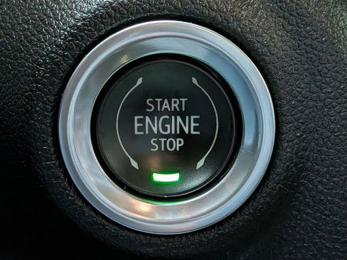 Used 2021 GMC Sierra 2500 Denali w/ Denali Ultimate Package image 28