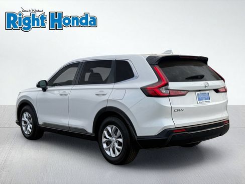 Used 2024 Honda CR-V LX image 4