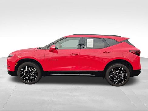 Used 2024 Chevrolet Blazer RS w/ LPO, Floor Liner Package AWD/4WD image 2