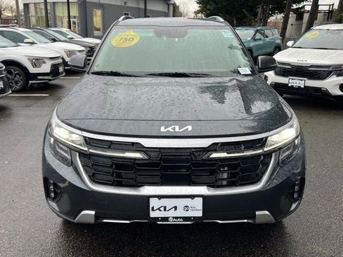 Certified 2025 Kia Seltos SX w/ SX Sunroof Package image 5