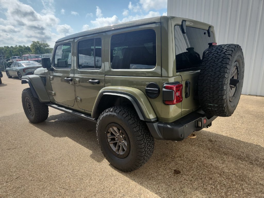 Used 2025 Jeep Wrangler Unlimited Rubicon 392 AWD/4WD image 6