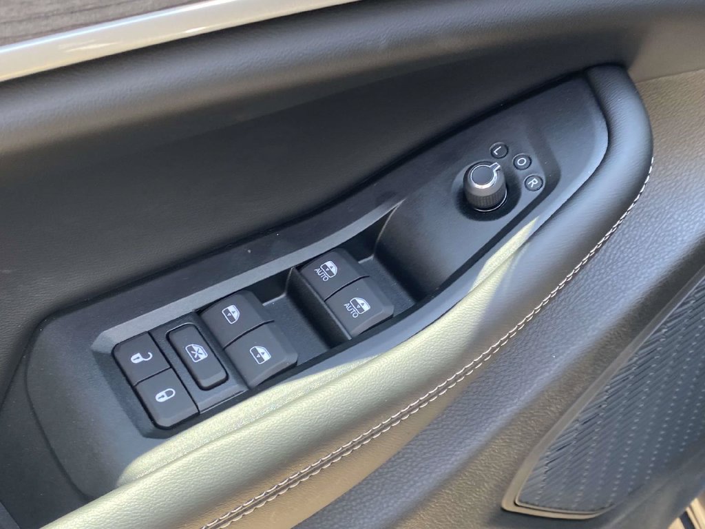 New 2026 Jeep Grand Cherokee Altitude RWD image 43