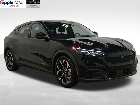 Certified 2025 Ford Mustang Mach-E Select RWD image 1
