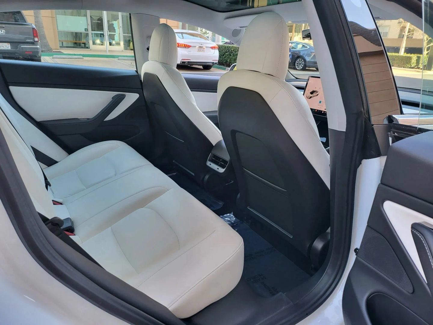 Used 2020 Tesla Model 3 Long Range AWD/4WD image 16