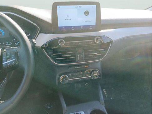 Certified 2021 Ford Escape SE w/ Cold Weather Package image 17