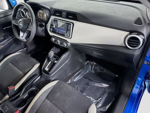 Used 2021 Nissan Versa SV image 30