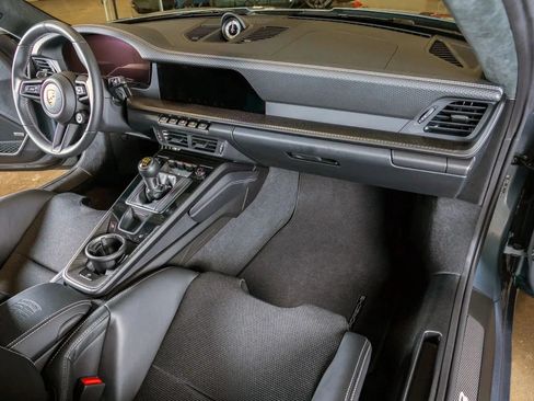 Used 2026 Porsche 911 GT3 RWD image 29