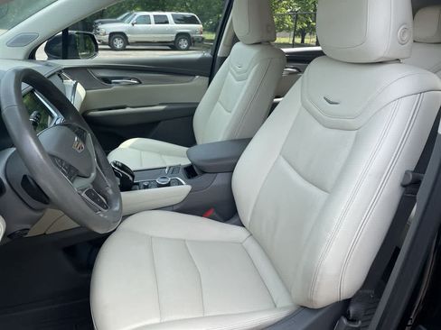 Certified 2023 Cadillac XT5 Premium Luxury w/ LPO, Floor Liner Package AWD/4WD image 12