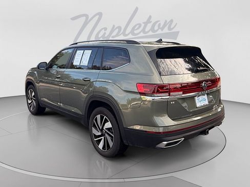Used 2025 Volkswagen Atlas SE FWD image 3