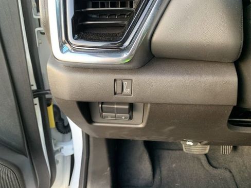 New 2025 GMC Canyon Elevation w/ Convenience Package image 19