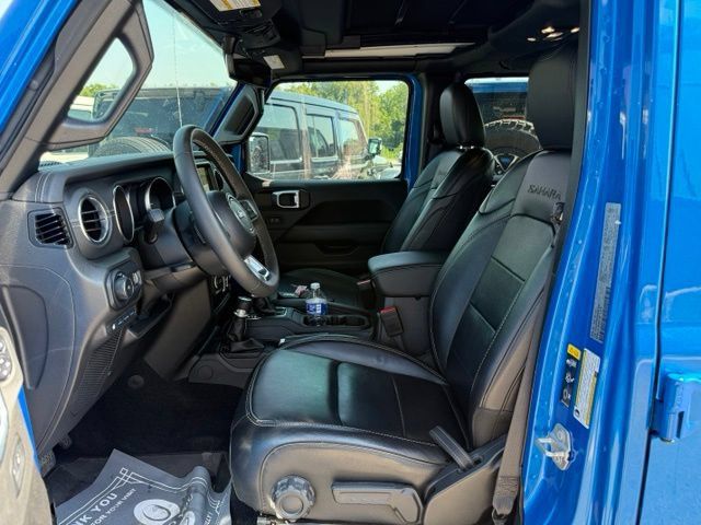 Used 2023 Jeep Wrangler Unlimited Sahara w/ Cold Weather Group AWD/4WD image 13