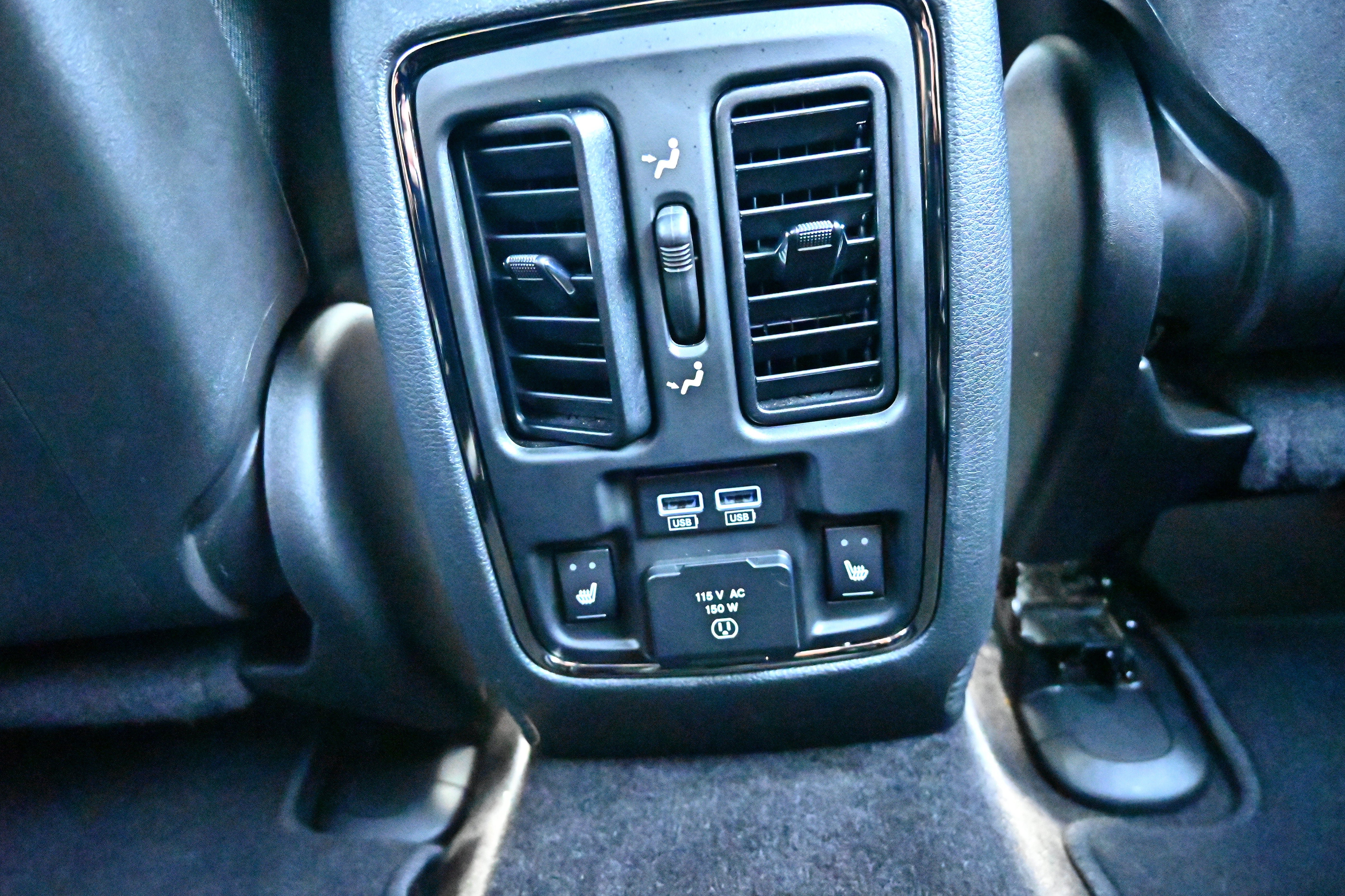 Used 2019 Dodge Durango R/T w/ Trailer Tow Group IV AWD/4WD image 17