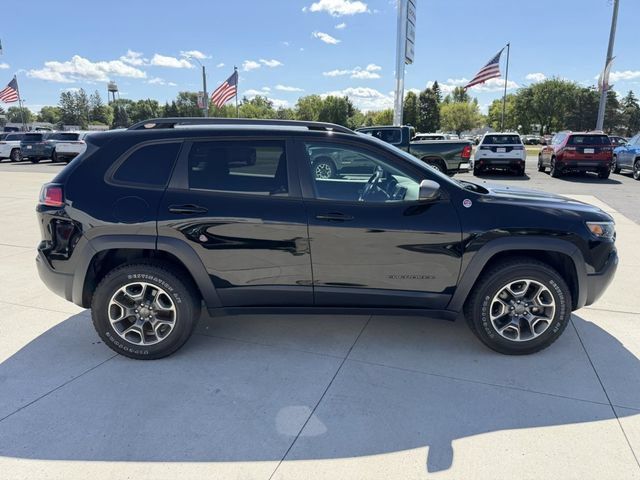 Used 2020 Jeep Cherokee Trailhawk w/ Comfort/Convenience Group AWD/4WD image 9