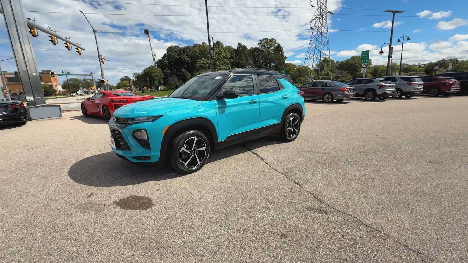 Used 2021 Chevrolet TrailBlazer RS w/ Sun and Liftgate Package AWD/4WD image 4