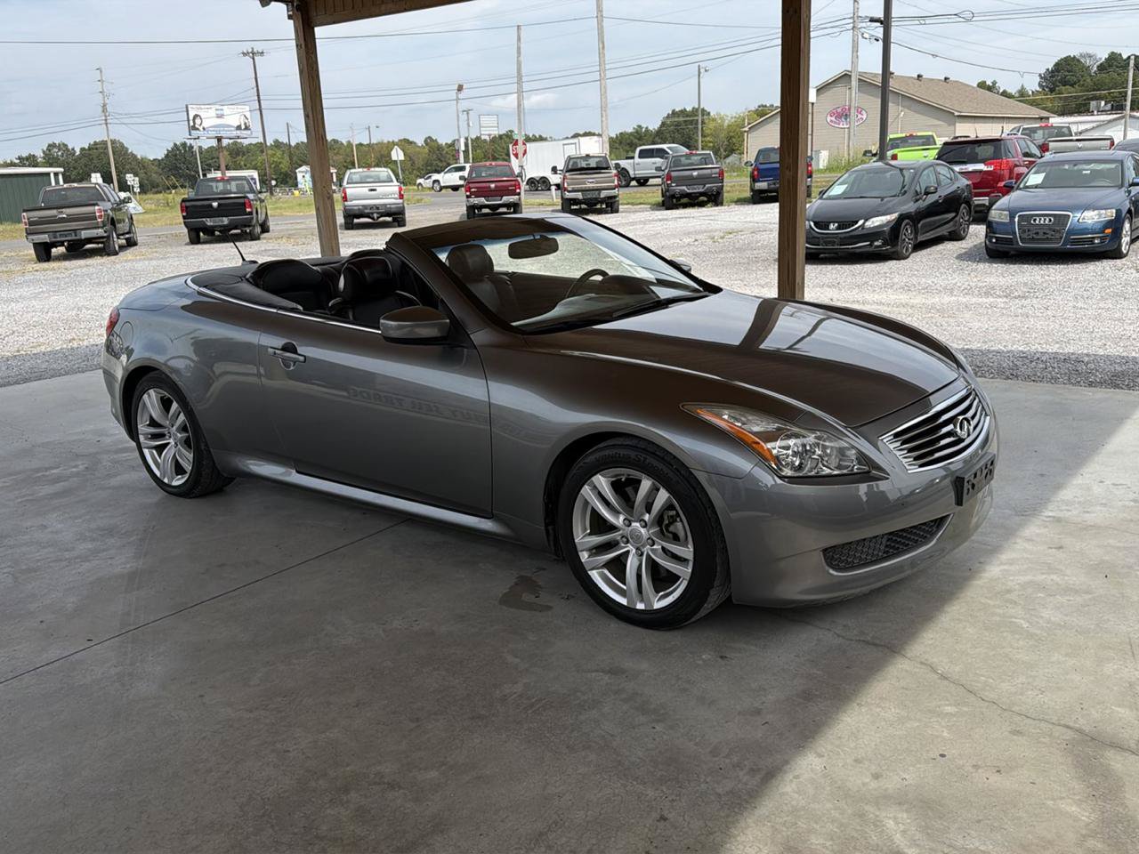 Used 2010 INFINITI G37 Convertible w/ Premium Pkg RWD image 7
