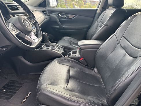 Used 2019 Nissan Rogue SL image 11