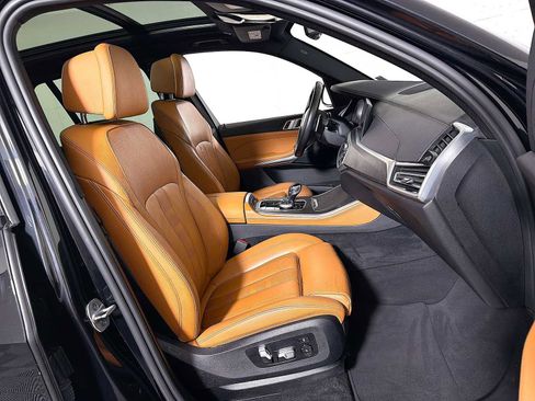 Used 2022 BMW X5 xDrive40i w/ M Sport Package image 24