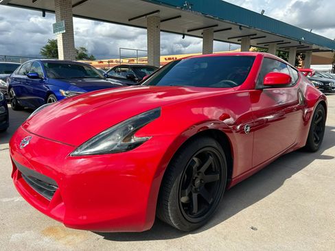 Used 2012 Nissan 370Z Coupe RWD image 1