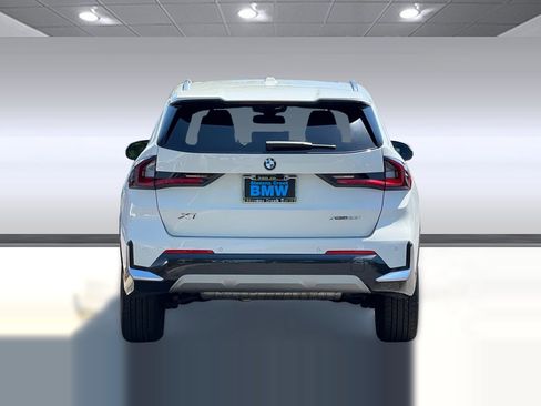 Used 2025 BMW X1 xDrive28i w/ Convenience Package AWD/4WD image 9
