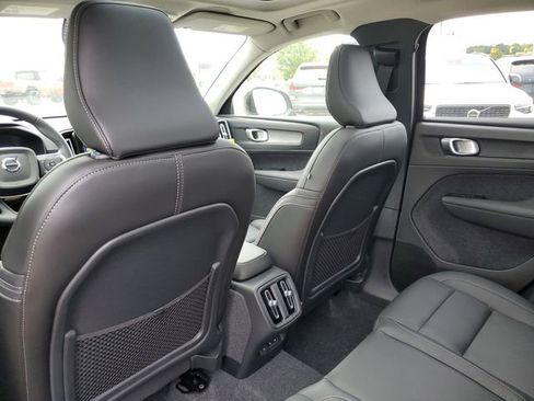 New 2026 Volvo XC40 B5 Plus w/ Protection Package Premier image 28