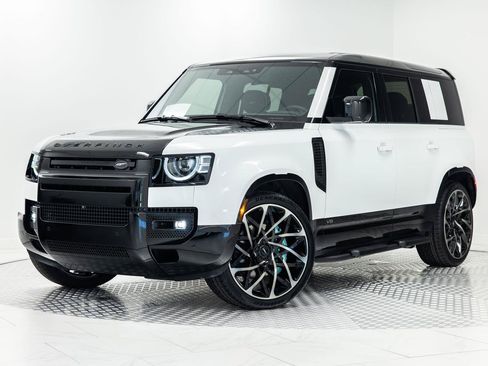 Used 2025 Land Rover Defender 110 V8 AWD/4WD image 1
