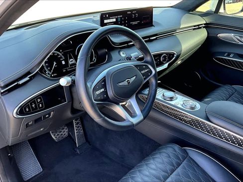 Used 2023 Genesis GV70 3.5T Sport w/ Sport Prestige Package image 17