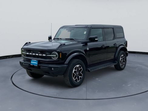 Used 2025 Ford Bronco Outer Banks AWD/4WD image 14
