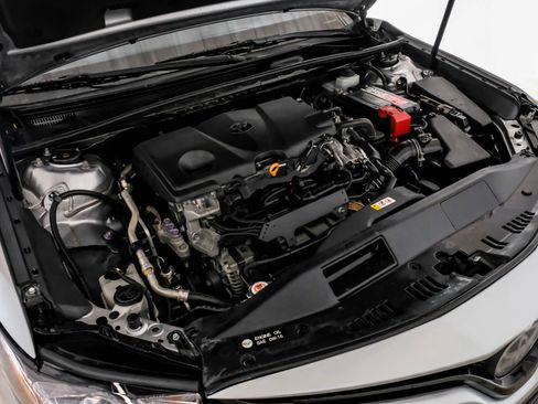 Used 2019 Toyota Camry LE FWD image 52