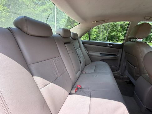 Used 2005 Toyota Camry LE FWD image 22