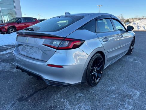 Used 2023 Honda Civic Sport image 3
