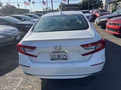 Used 2018 Honda Accord LX image 6