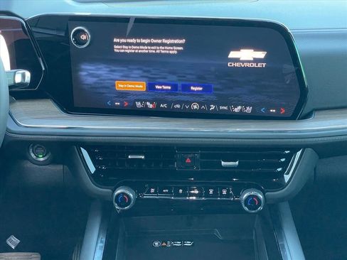 New 2026 Chevrolet Suburban High Country image 15