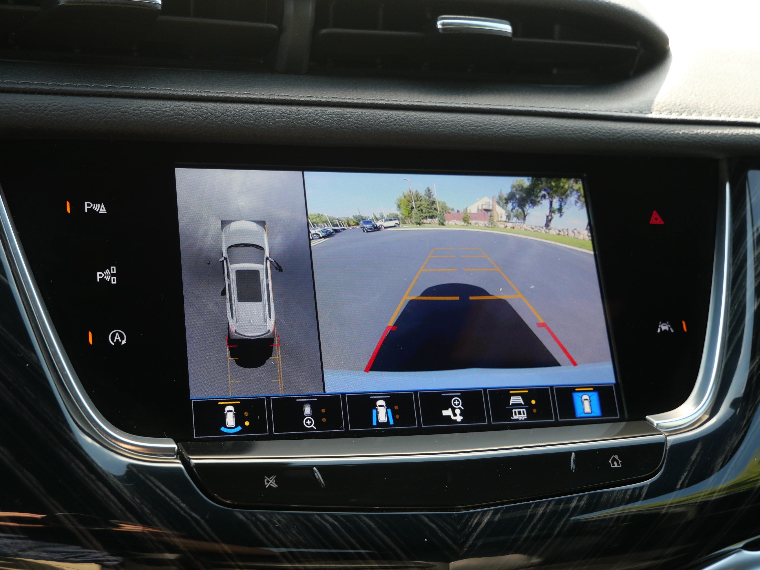 Certified 2024 Cadillac XT6 Premium Luxury w/ Technology Package AWD/4WD image 25