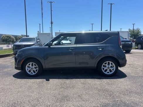 Used 2025 Kia Soul LX w/ LX Technology Package FWD image 6