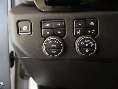 Used 2024 Chevrolet Silverado 3500 High Country w/ High Country Premium Package image 16