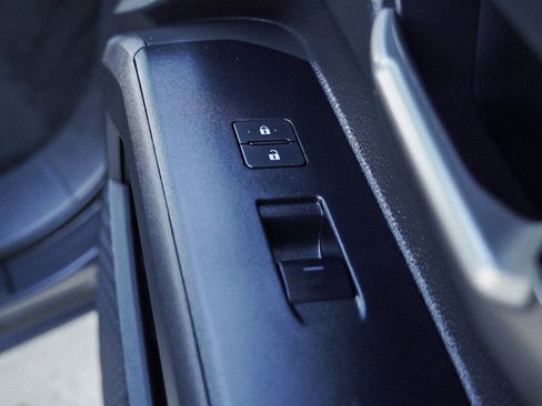 Used 2024 Toyota Tacoma TRD Off-Road image 26