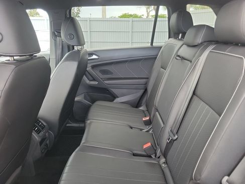 Certified 2023 Volkswagen Tiguan SE R-Line FWD image 16