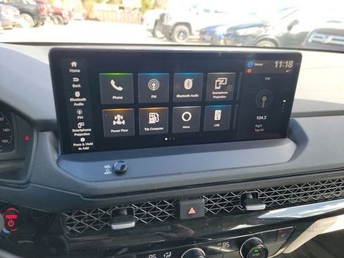 Used 2023 Honda Accord EX-L image 11