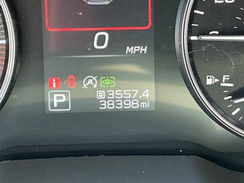 Certified 2025 Subaru Outback Limited AWD/4WD image 32