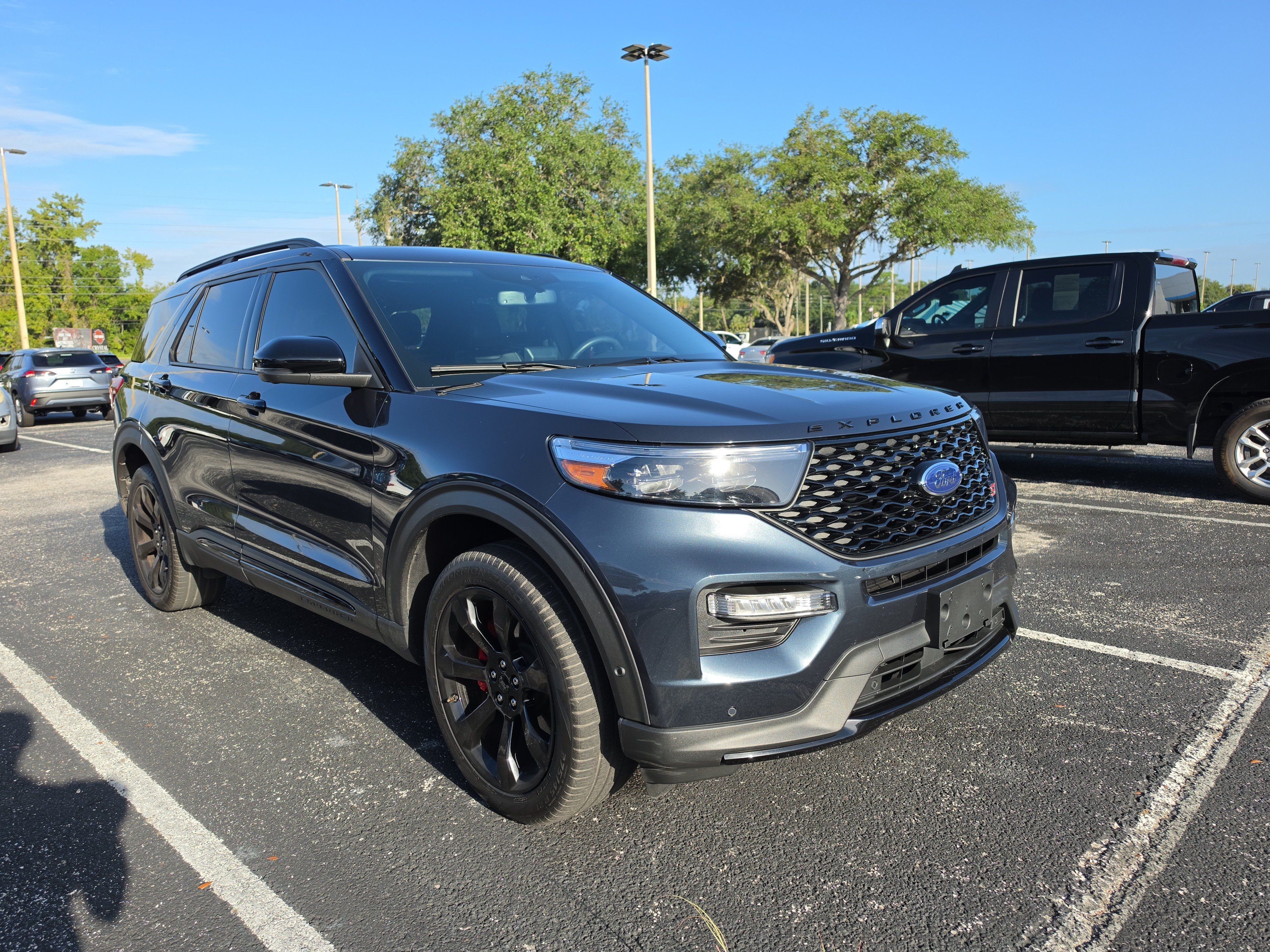 Used 2023 Ford Explorer ST w/ Equipment Group 401A AWD/4WD image 2