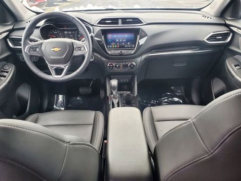 Certified 2021 Chevrolet TrailBlazer LT w/ Premium Seating Package image 16