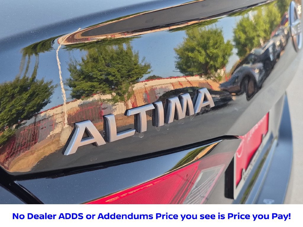 Certified 2025 Nissan Altima 2.5 SR w/ SR Premium Package FWD image 16