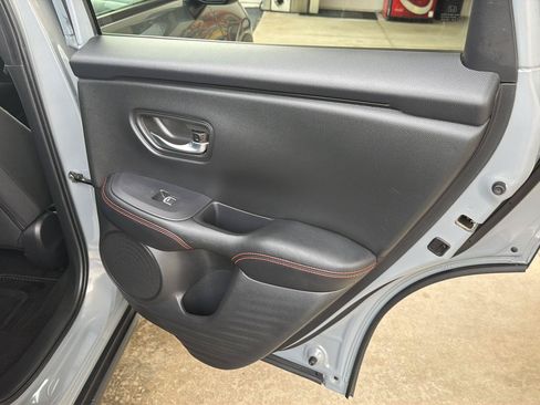 Used 2025 Honda HR-V Sport image 15