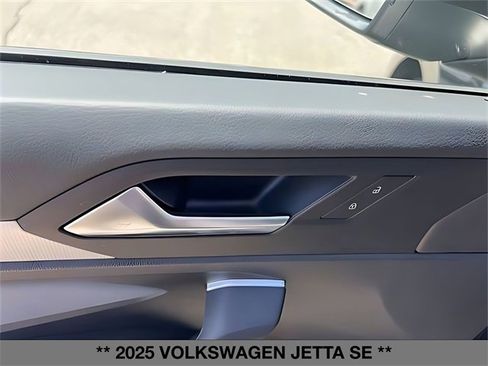 Used 2025 Volkswagen Jetta SE w/ Sunroof Package image 12