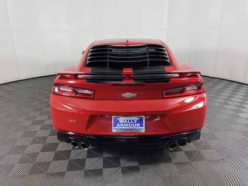 Used 2018 Chevrolet Camaro SS RWD image 8